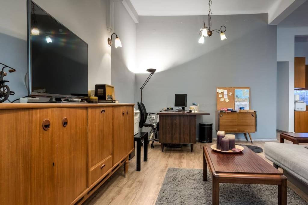 Renovated, Open And Functional Old City House Iráklio Kültér fotó